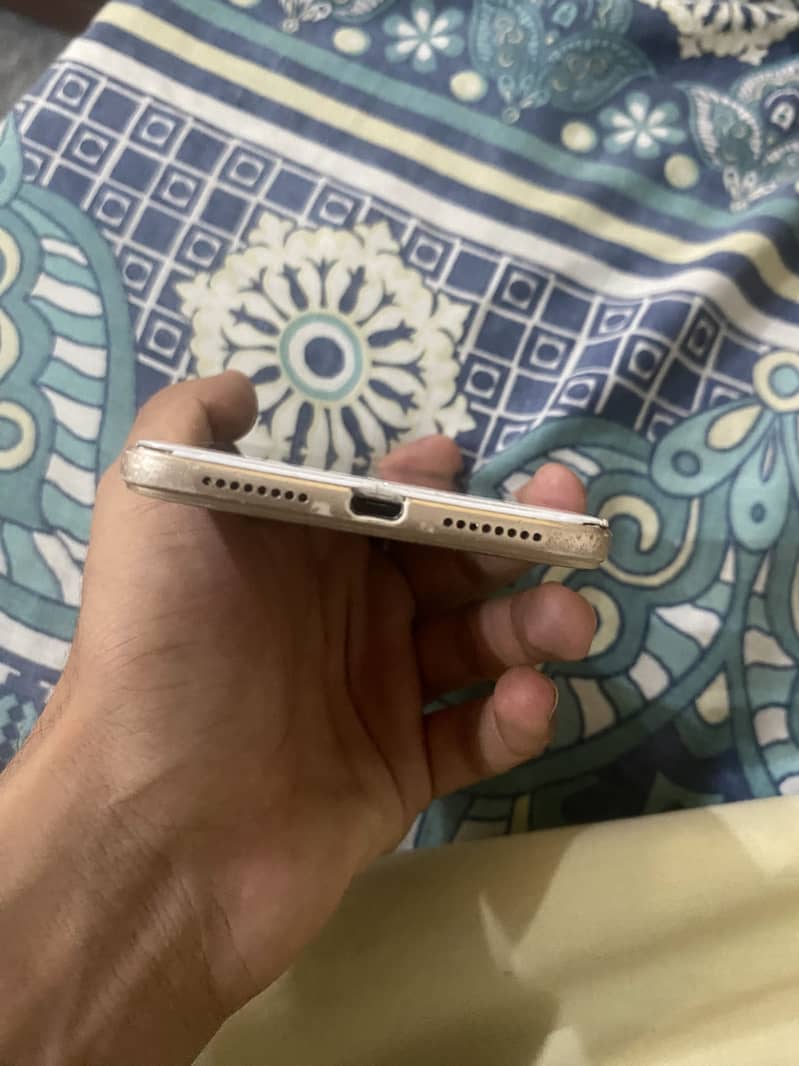 OPPO A37 11