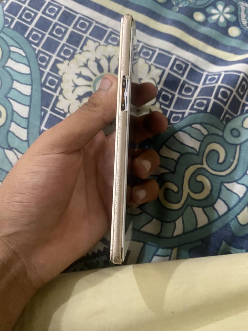 OPPO A37 13