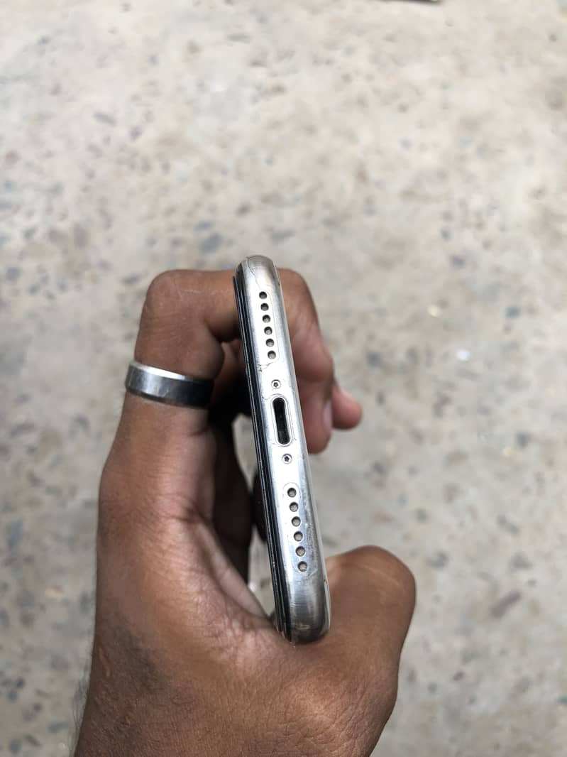 Apple iPhone X 1