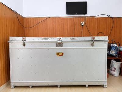 Steel Trunk or پیٹی for Sale