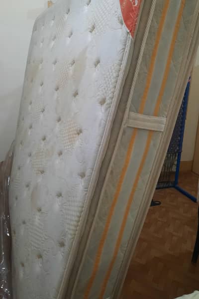 master spring mattress 10" thick