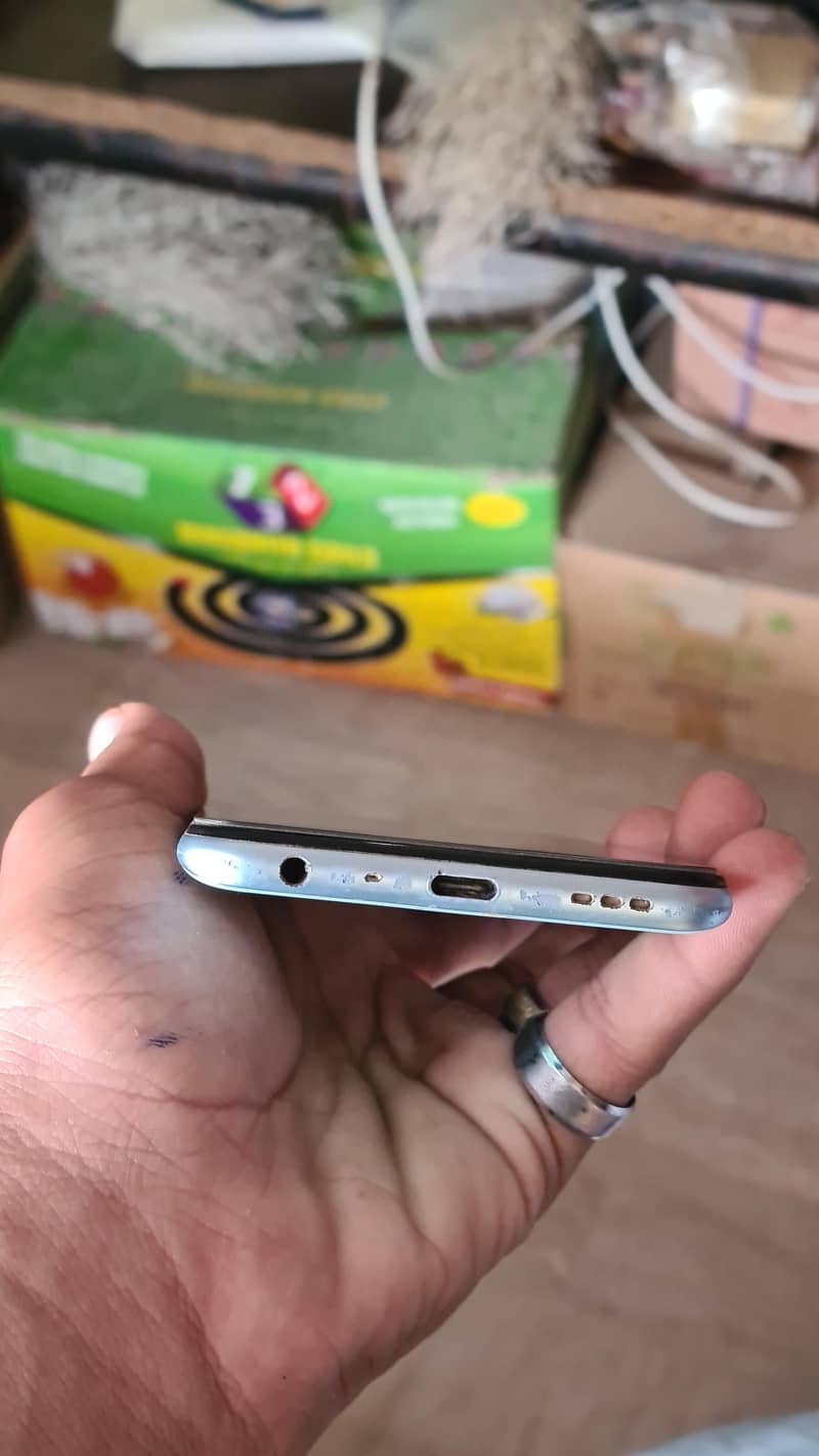 OPPO A76 3