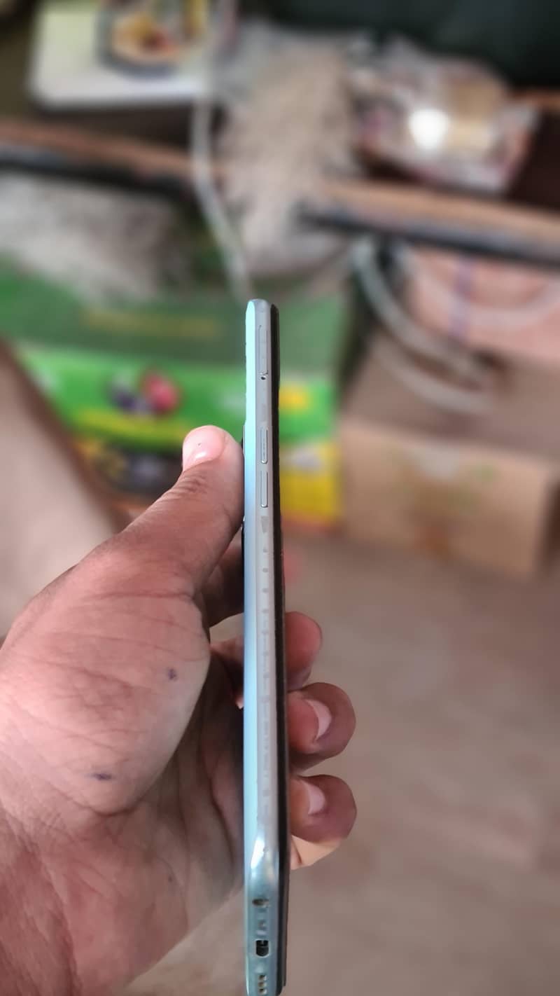 OPPO A76 4