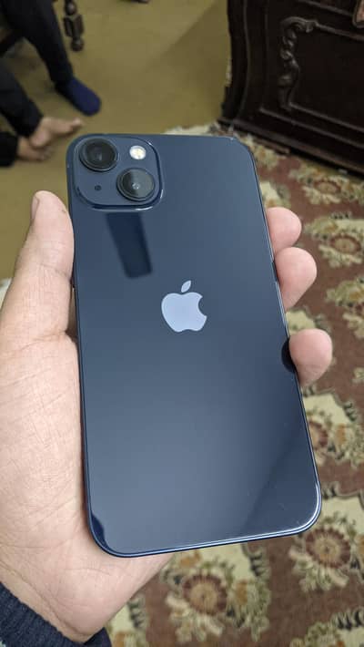 Apple iPhone 13