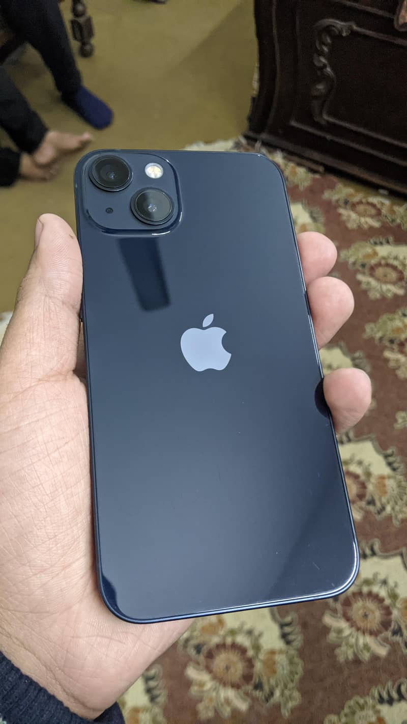 Apple iPhone 13 0
