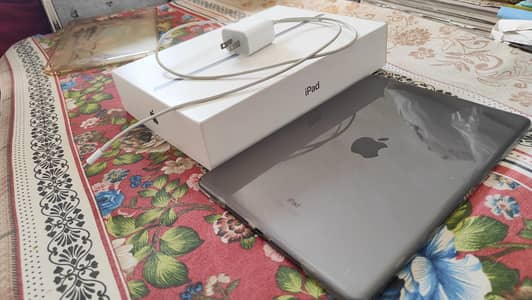 IPAD 9th generation 64gb wifi (urgent sell)