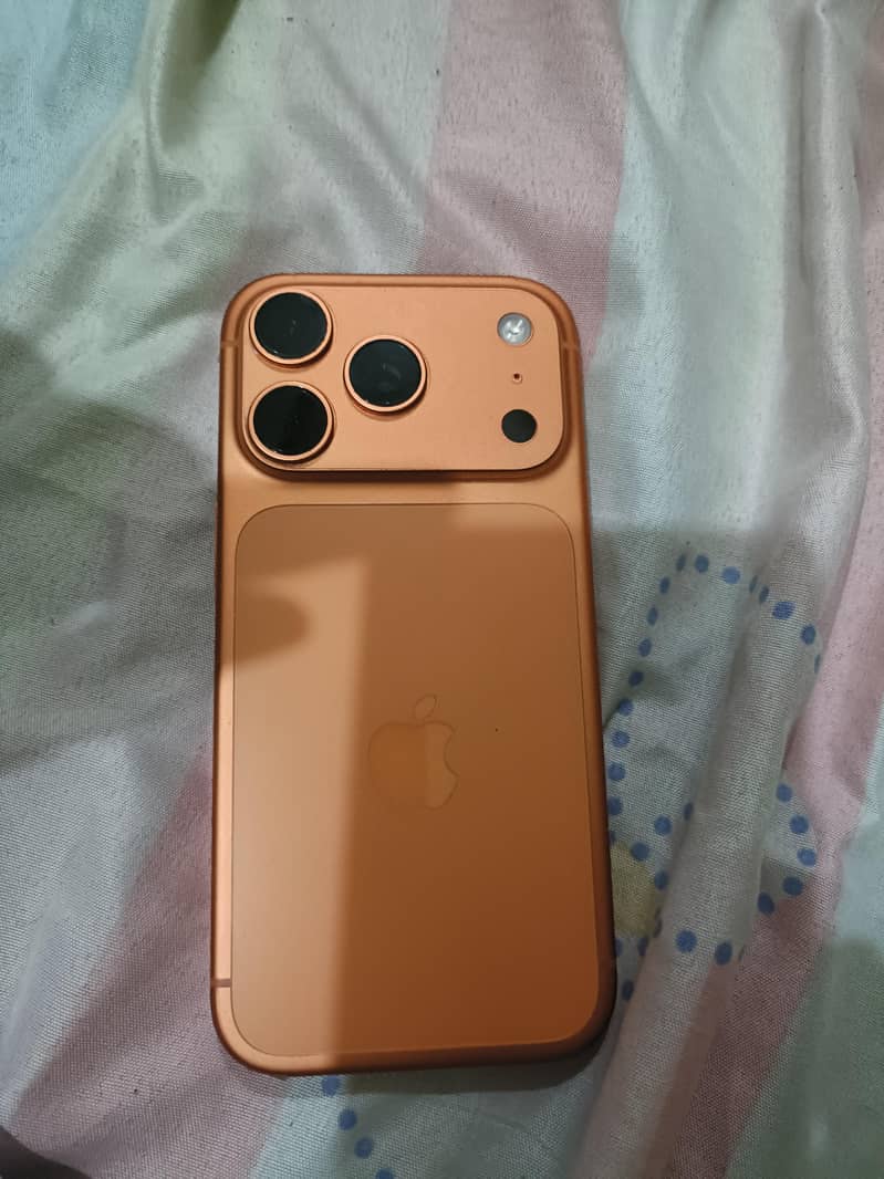 Apple iPhone 17 Pro 0