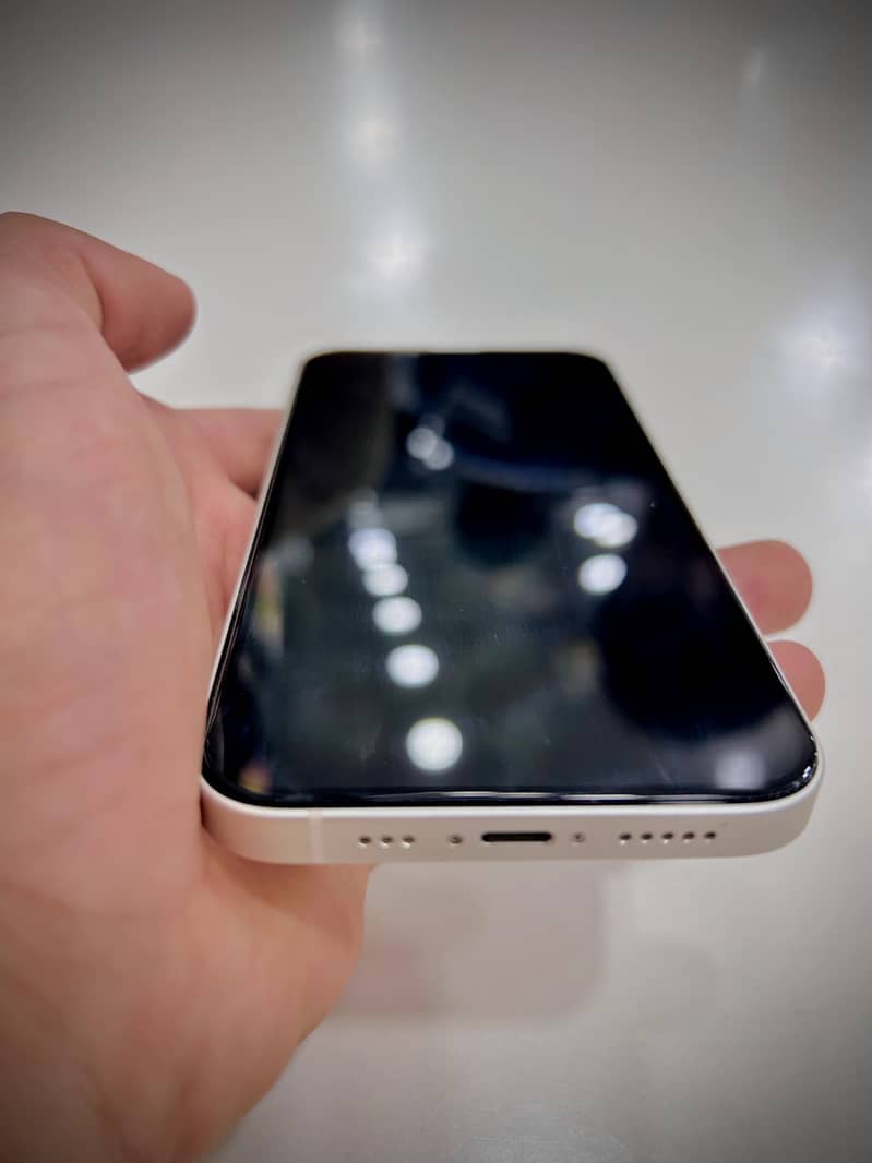 Apple iPhone 13 3