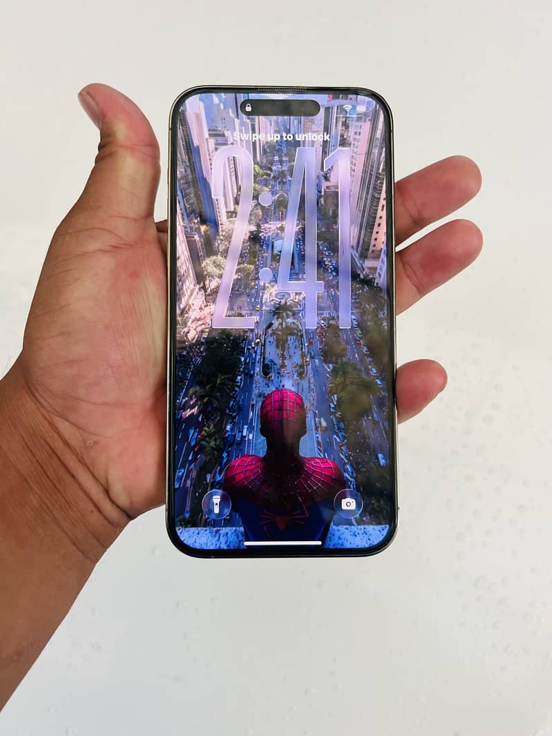 Apple iPhone 14 Pro Max 8