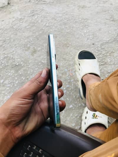 Infinix Hot 40