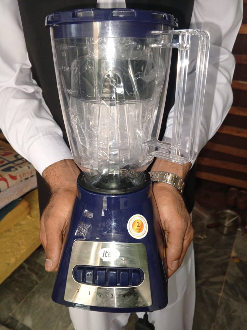 Juicer machine 2