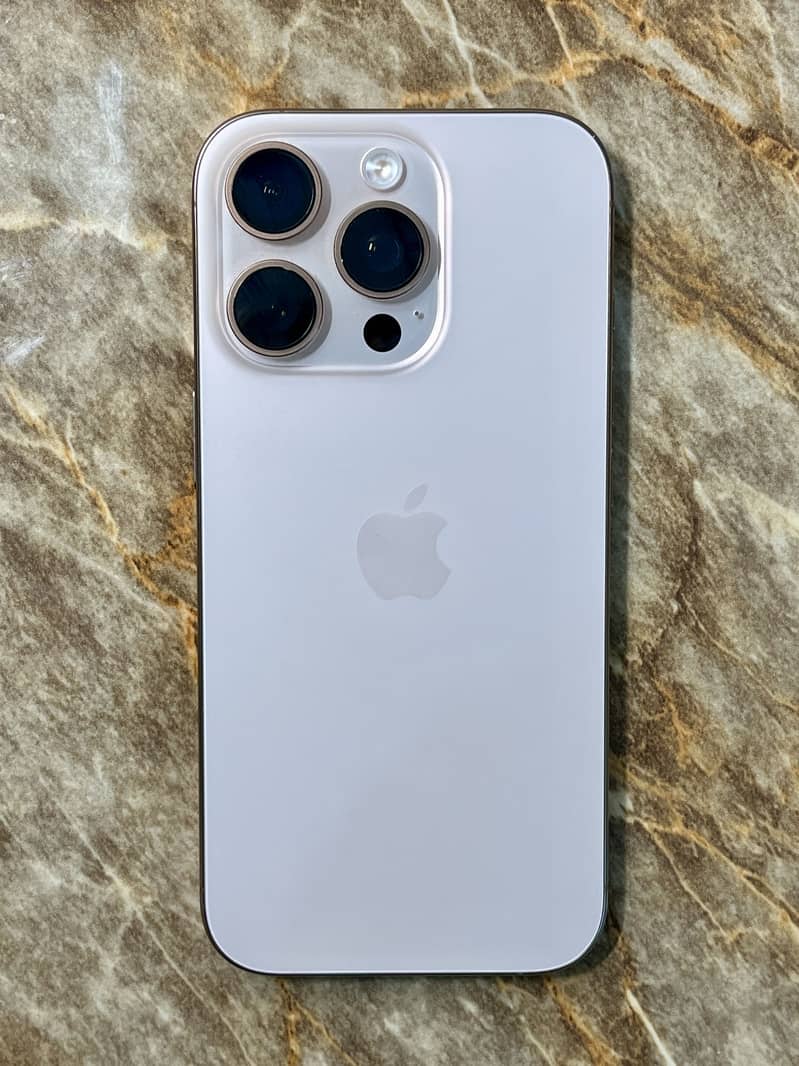 Apple iPhone 16 Pro 5