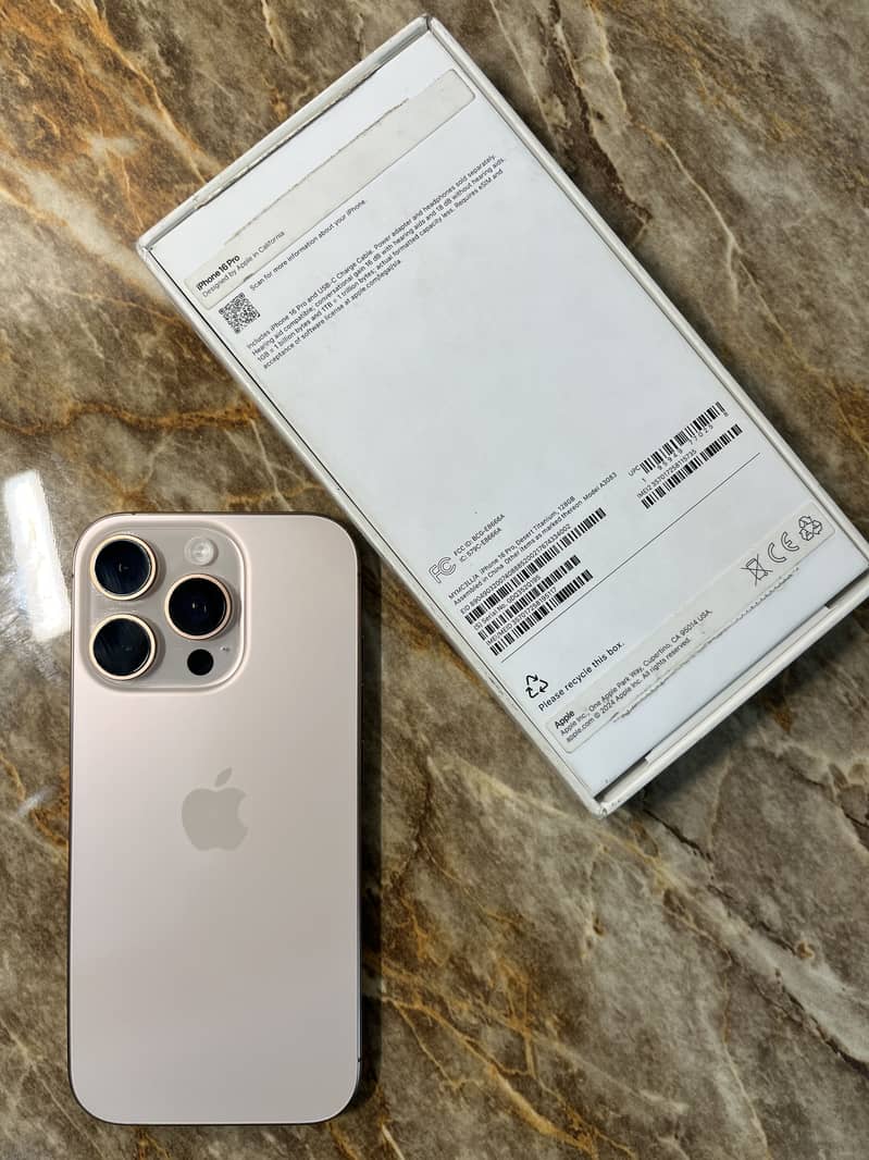 Apple iPhone 16 Pro 9