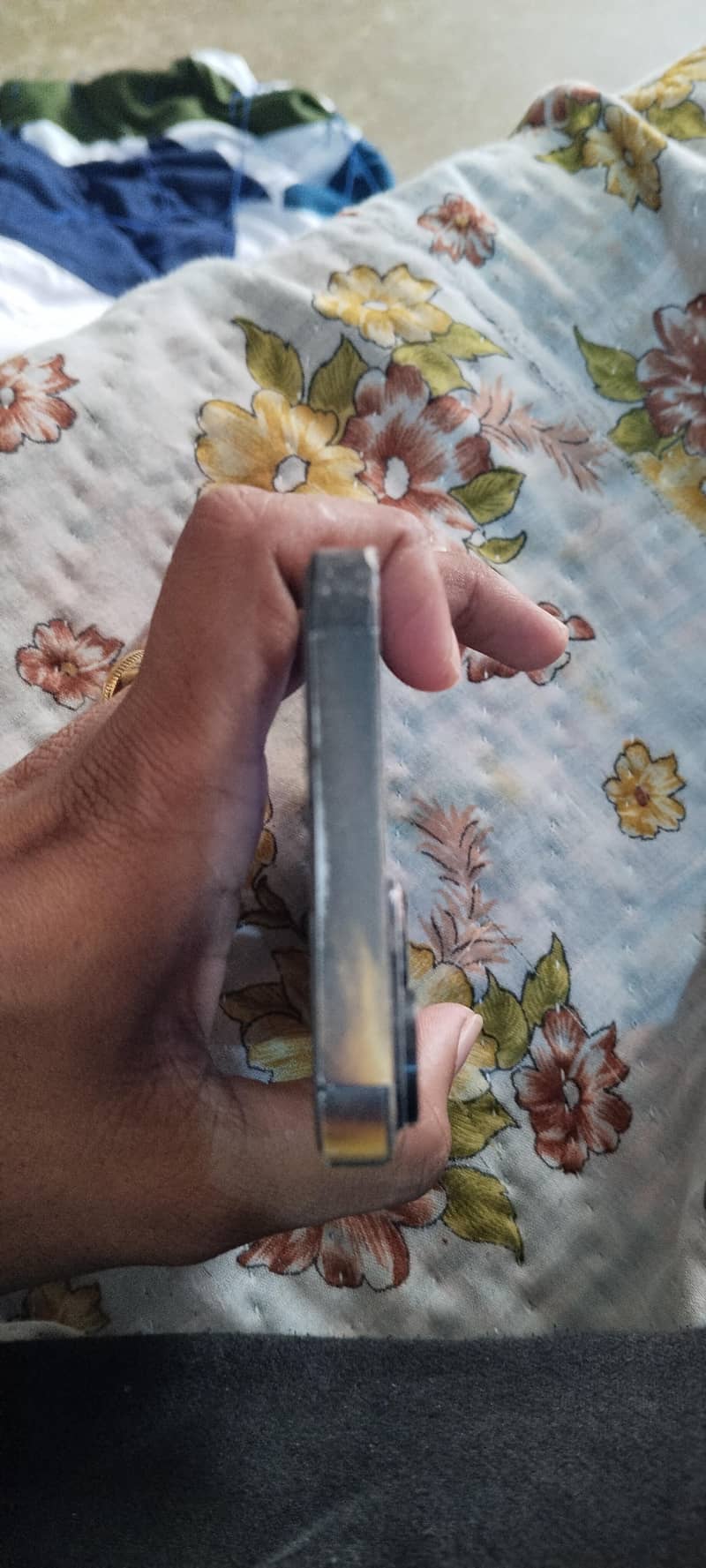 Apple iPhone 13 5