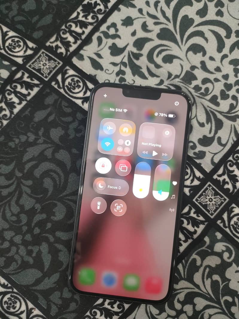 Apple iPhone 13 3