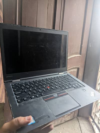 Lenovo x1 carbon core i5 6th gen 8 bg ram  urgent sell