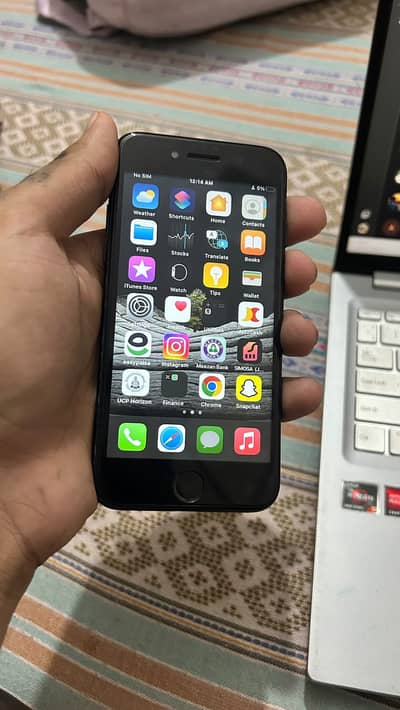 Apple iPhone 7
