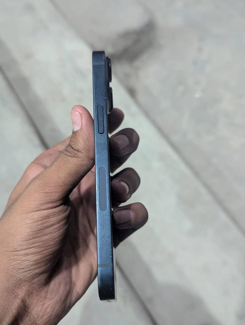 Apple iPhone 14 6