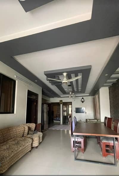 Upper Portion Of 160 Square Yards In Gulshan-e-Iqbal - Block 11 Is Available