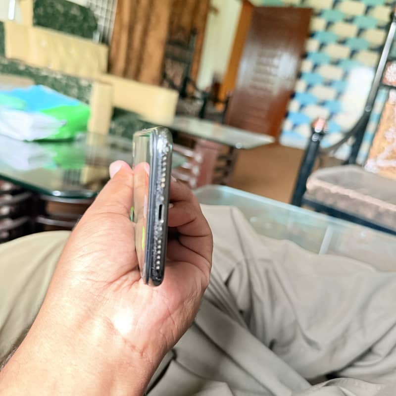 Apple iPhone X 1