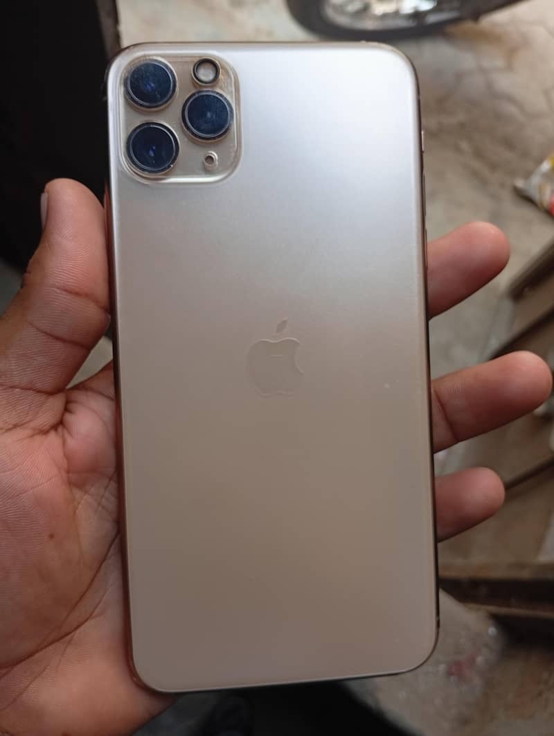 Apple iPhone 11 Pro Max 1