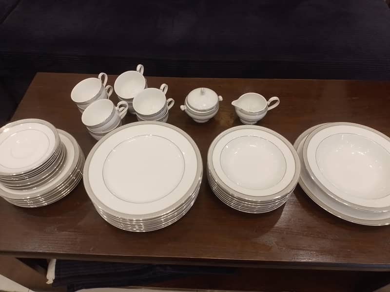 imported dinner set 3