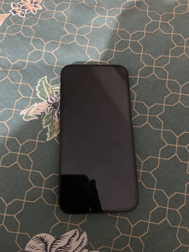 Apple iPhone 17e 1