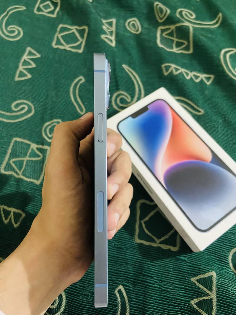 IPhone 14 plus with box 5