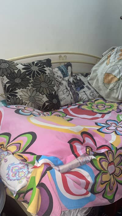 Pair of single bed