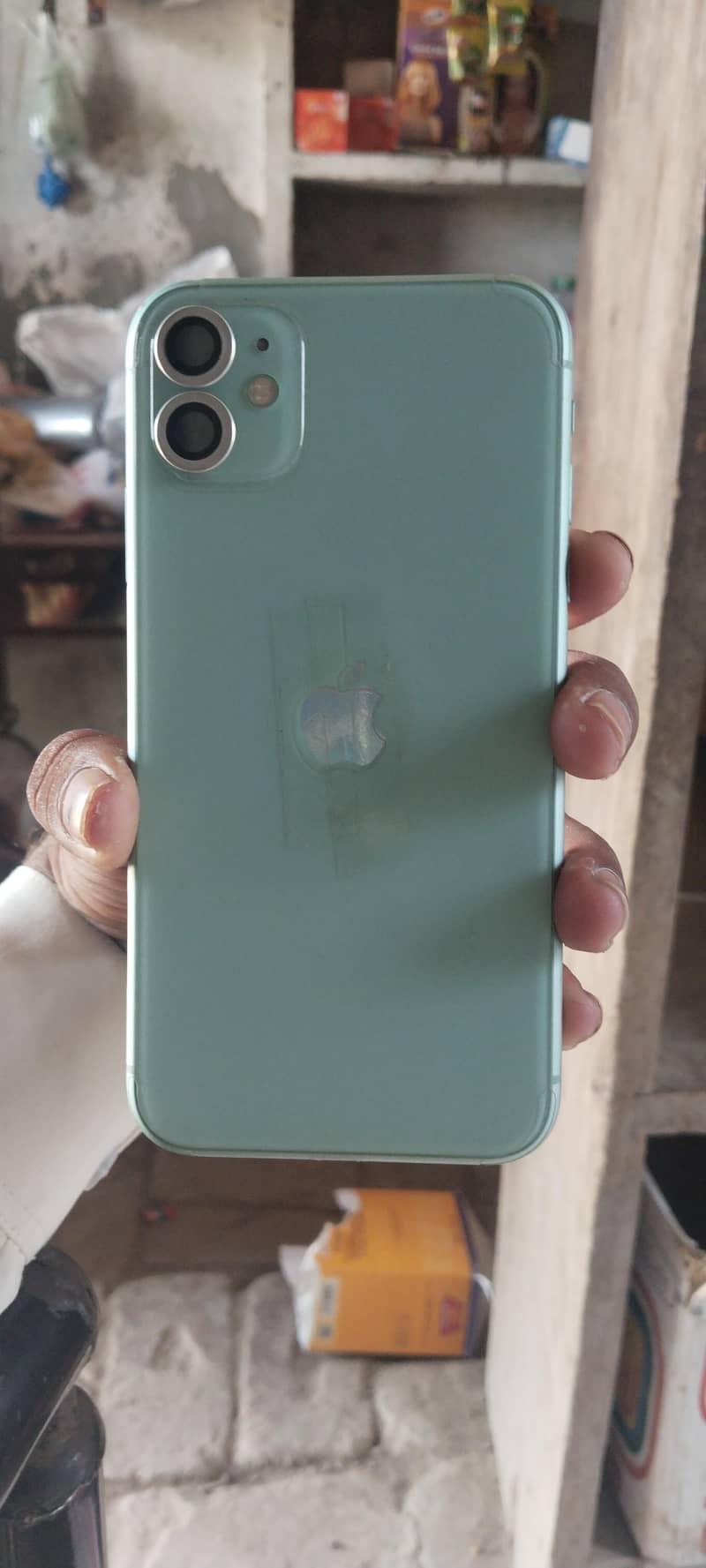 Apple iPhone 11 4