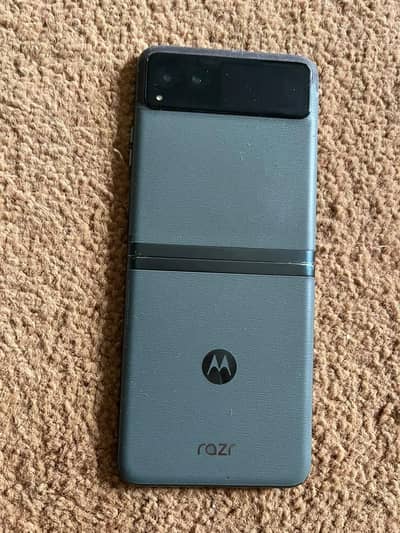 Motorola RAZR 40