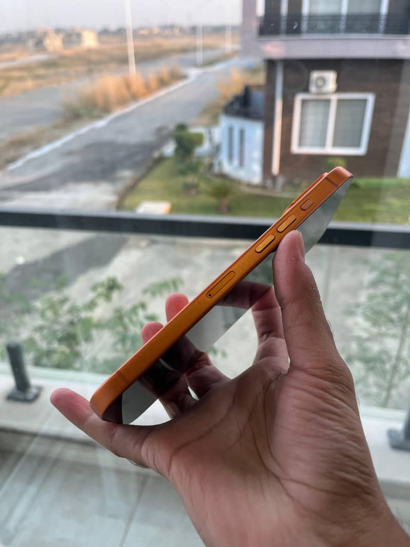 Apple iPhone 17 Pro Max 3