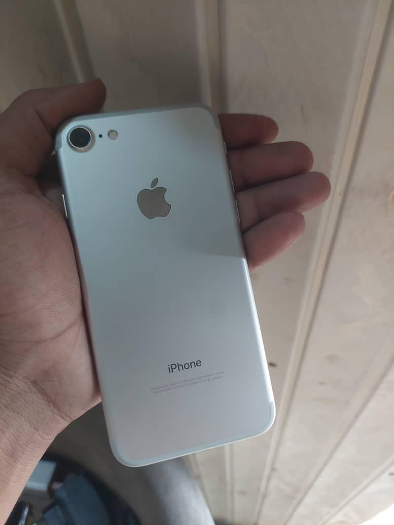 Apple iPhone 7 6