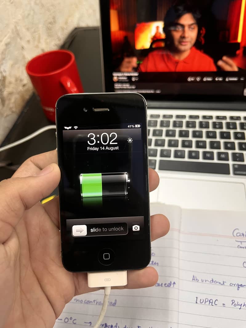 Apple iPhone 4s 1