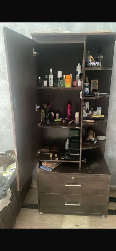 Dressing organiser