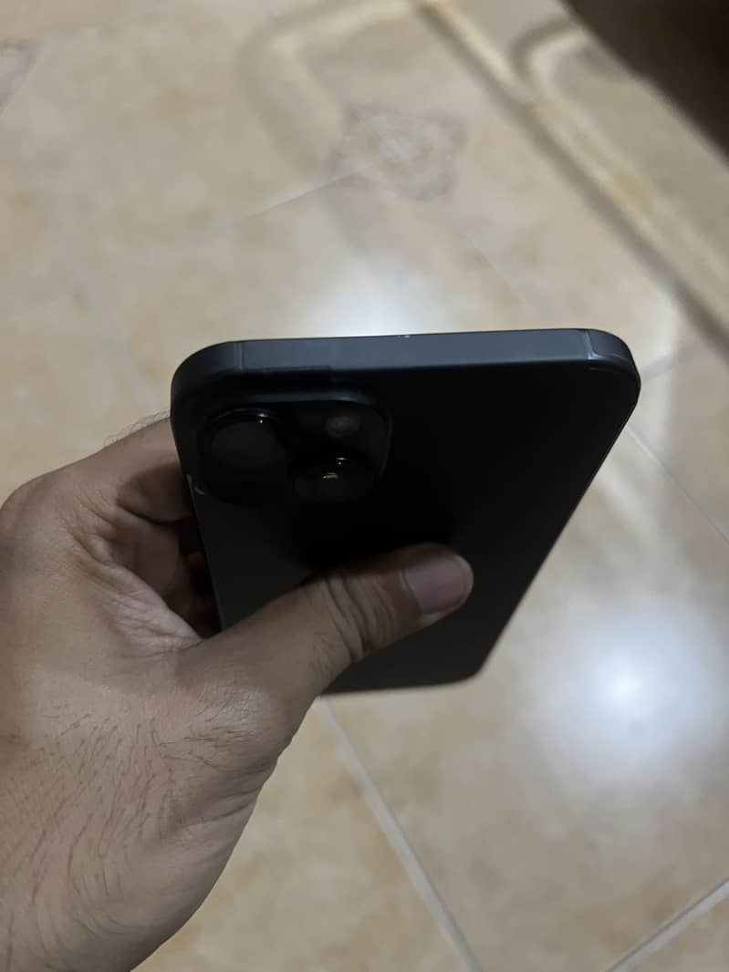 Apple iPhone 15 plus 1