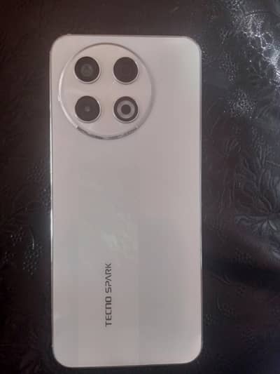 Tecno SPARK 30 Pro