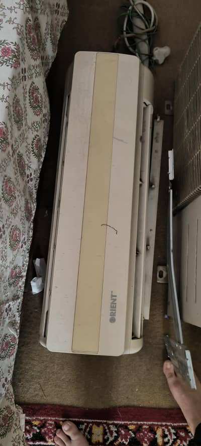 Orient 1ton AC for sell in good condition
