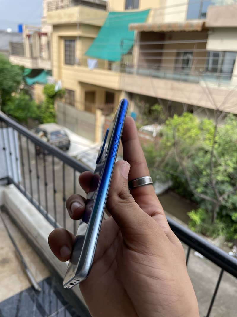 OPPO A54 4