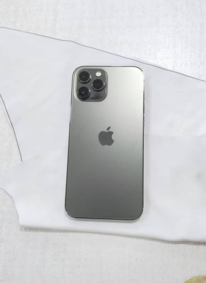 Apple iPhone 12 0