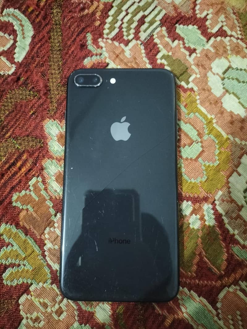 Apple iPhone 8 Plus 0