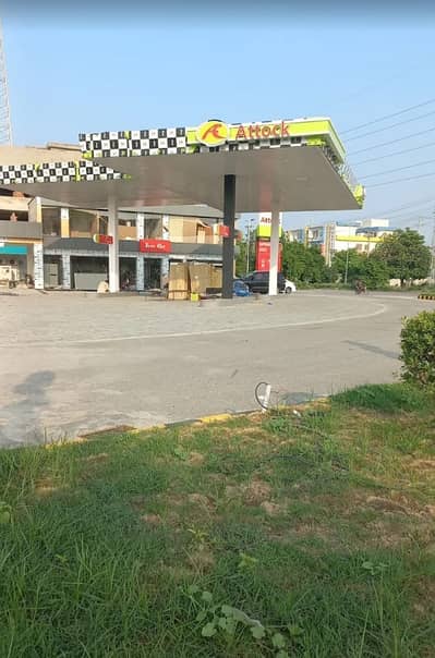 Two Side Open Commercial Plot 25 Marla