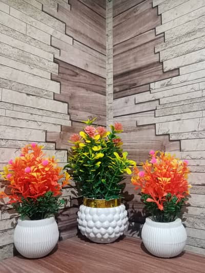 Set of 3 Hyper-Realistic Artificial Plants (2 Small, 1 Large Pot)