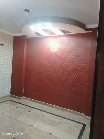 VIP beautiful 5 Marla portion is available for rent in sabzazar Lahore