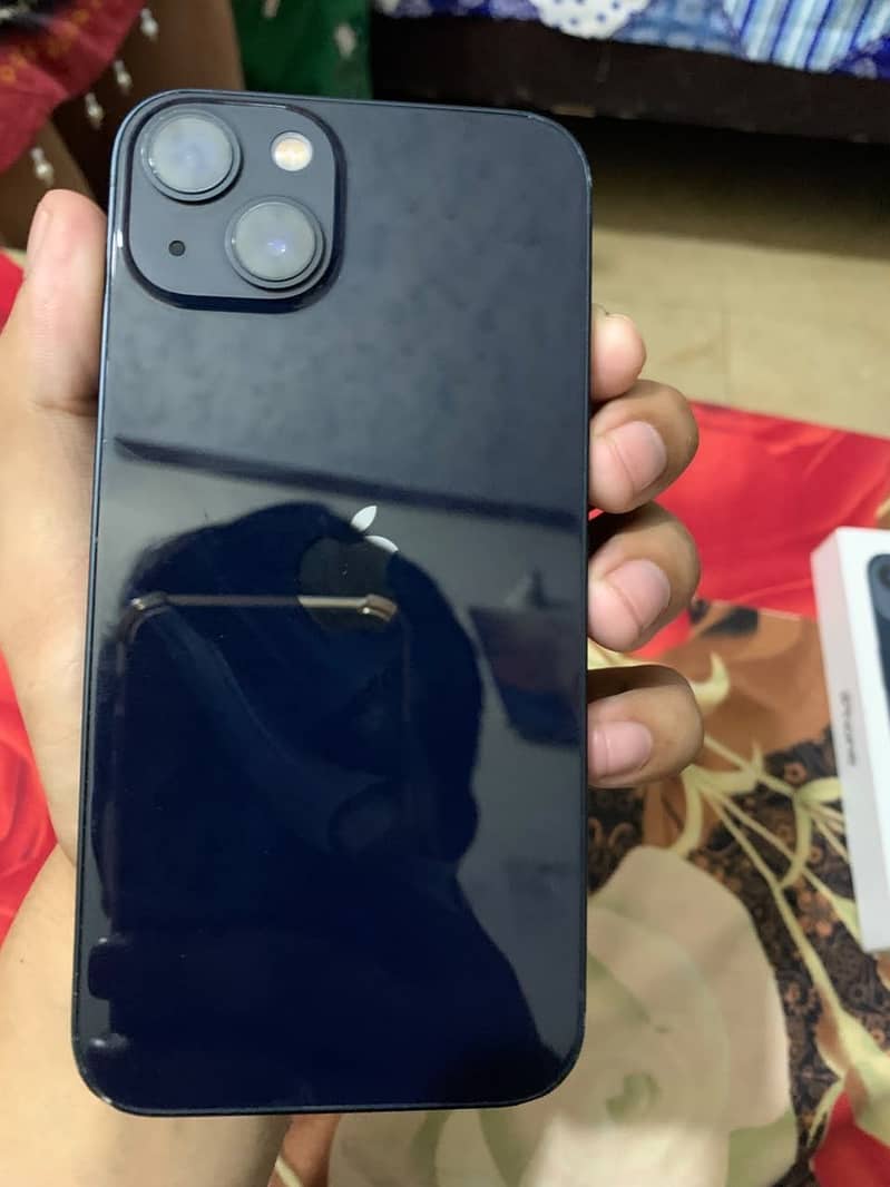 Apple iPhone 13 2
