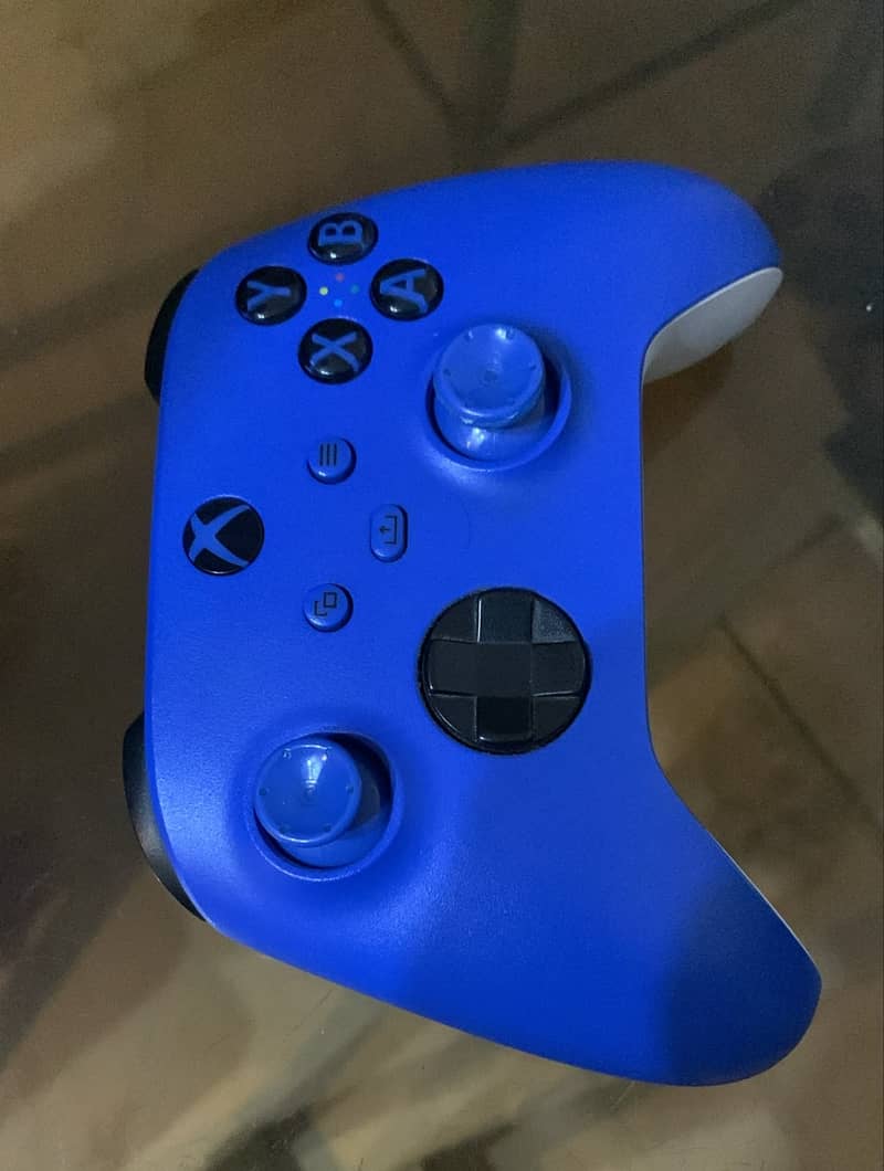 Xbox Wireless Controller — Blue/White 0