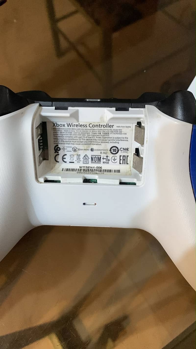 Xbox Wireless Controller — Blue/White 2