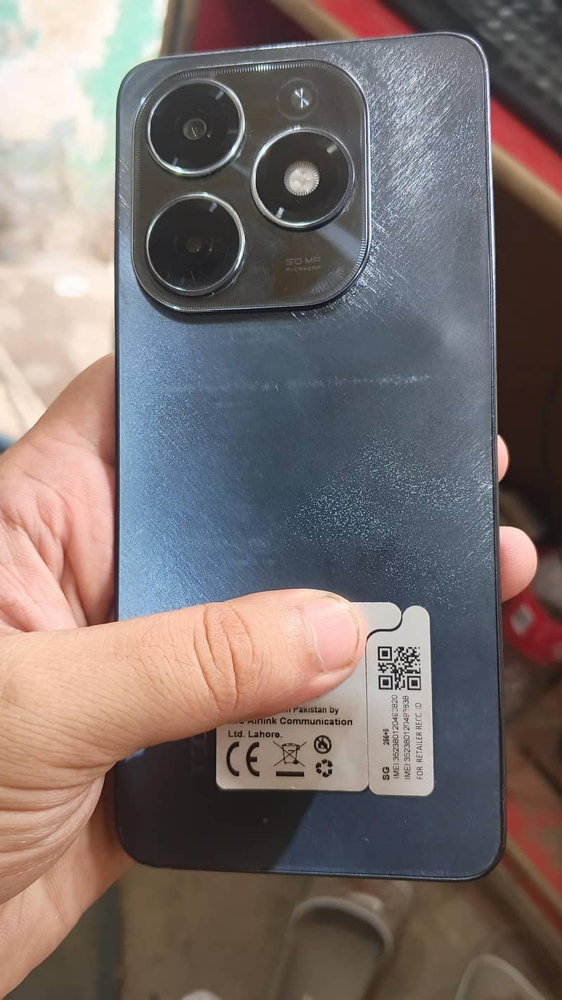 Tecno Spark 20 0