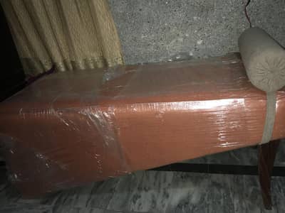 2 seater bht sasta new new new