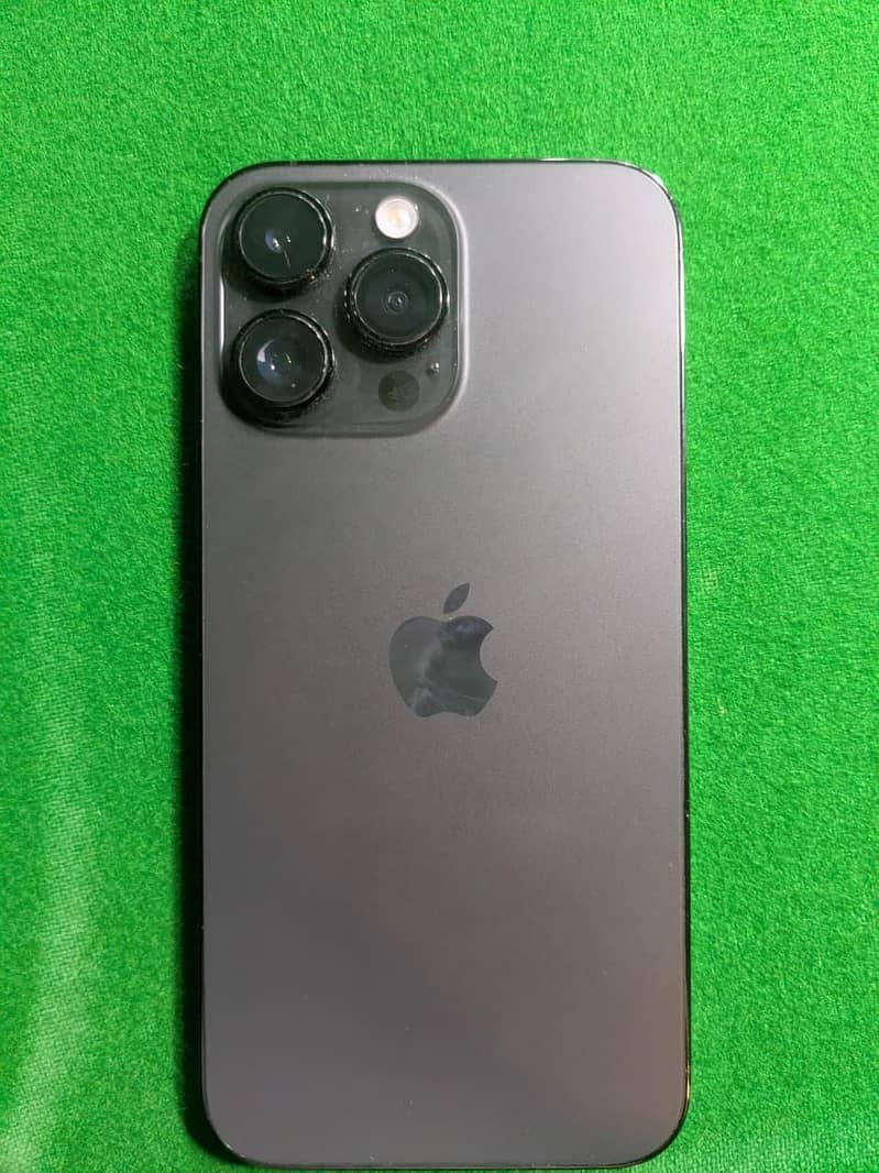 Apple iPhone 14 Pro Max 1
